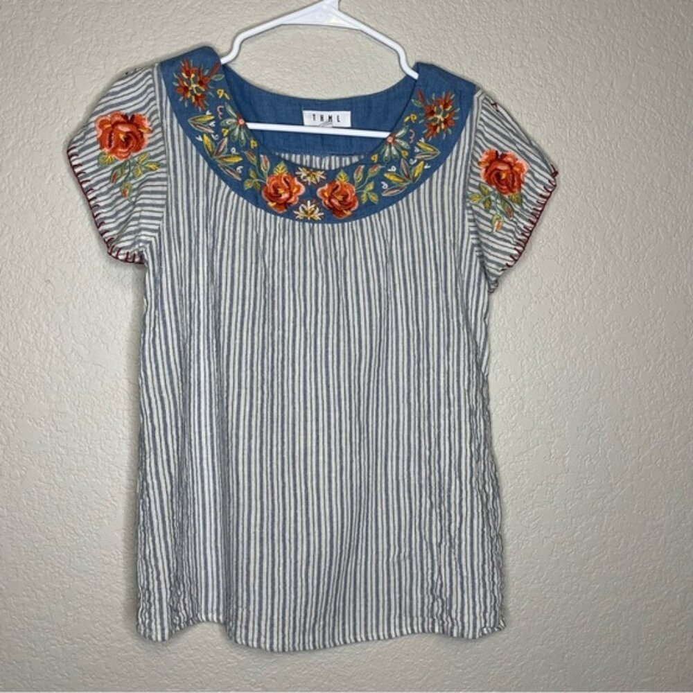 THML Anthropologie Floral Embroidered White Blue Striped Women's Top Size Small
